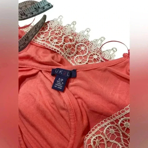 UK2la short romper small P-P 22 v neck lace crochet detail elastic waist - Picture 5 of 5